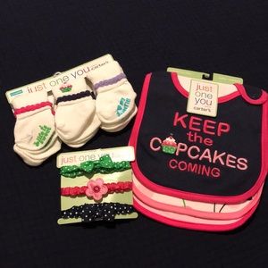 NWT Carter’s cupcake/cherry baby bundle of bibs, socks, and headbands Size 0-3M